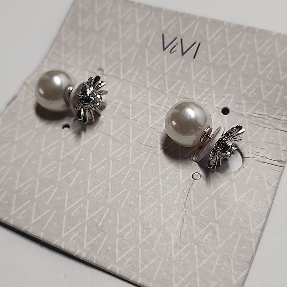 ViVi Silver and White Faux Pearl Earrings